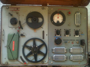 valise ORTF 1950 Preamp + equalizer all tube + tape machine BBC radio vintage