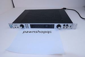 Universal Audio UAD-2 Apollo Quad Firewire 800 + FURMAN PL-PLUS C