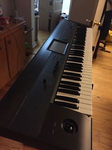 KORG KROME-73 Digital Piano Keyboard Synthesizer Workstation + Pedal