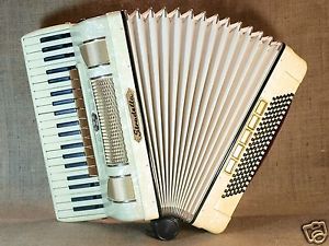STRADELLA GERMAN PIANO ACCORDION 120 BASS BUTTON WORKING ACORDEON ACCORDEON
