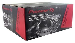 Pioneer DJ CDJ-2000NXS2 Professional Multi Player  ( Brand New)