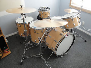 Vintage 1972 Rogers 6-Piece Drum Set