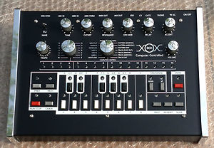 x0xb0x Ultrax0x Roland TB-303 Clone Acid House. Black Edition with Red LED's. U1