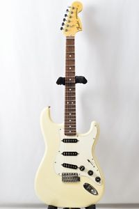 FENDER JAPAN / Stratocaster ST72YM/Vintage White w/soft case F/S #U1095
