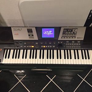 Keyboard  Roland VA 7