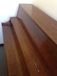 Nice Yamaha Studio Piano mod. P22 Walnut. Just Tuned! Spectacular Sound.