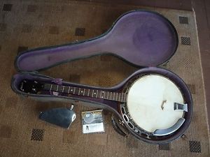 Vintage Gibson 1935 Tenor Banjo with Original Hard Shell Case / No Reserve!!!!!