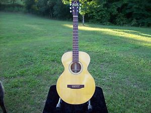 Short Mountain Santa Fe' Jumbo Jr. 3/4 guitar  Handmade in the U.S.A.