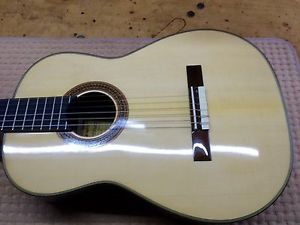 Martínez Klassische Gitarre Torres Fichte Palisander Guitar Solid