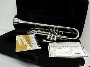 YAMAHA YTR-3335S Bb Trumpet Reverse Tube with Hard Case  Made in Japan