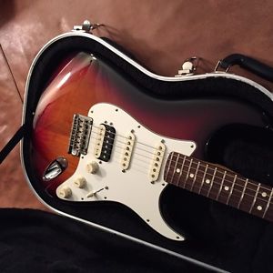 Fender American Standard Stratocaster HSS Shawbucker Rosewood 3 Tone Sunburst