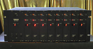 Yamaha TX816, eight DX7 synths in a rack