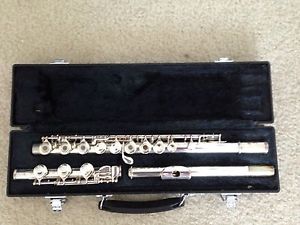 Yamaha Professional Flute Model 381