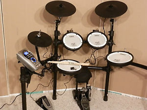 Mint Roland TD15 Electronic V-Drum Set Kit with kick pedal. TD11