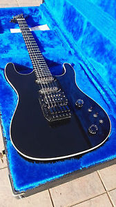 GIBSON U2 1987 VINTAGE RARE (CHARVEL-KRAMER) SUPER STRATO BLACK ELECTRIC GUITAR