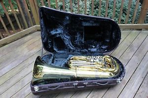 YAMAHA YBB 641 4/4 BBb Tuba 4 valves YBB641