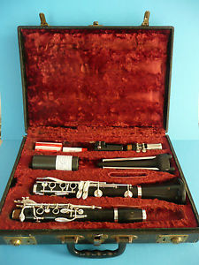 Boosey & Hawkes 1010 Symphony Clarinet,. Ed Pillinger mouthpiece & accessories