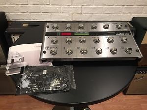 TC Electronic G System multi effects guitar pedal EXCELLENT!
