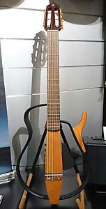 Yamaha Silent Guitar SLG 110 inkl. Netzteil und Gigbag -Ausstellungsstück-