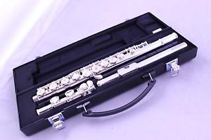 Yamaha YFL-261 Student Flute MINT! WHY RENT? QuinnTheEskimo