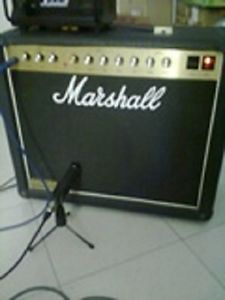 MARSHALL JCM 800 (4210)