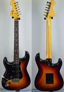 FENDER Stratocaster GAUCHER LEFT St'72 CBS JAPON