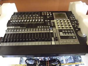 KORG D-3200 - Head Phone Amp - (2)  MK 219 Mics -Switch Headphones