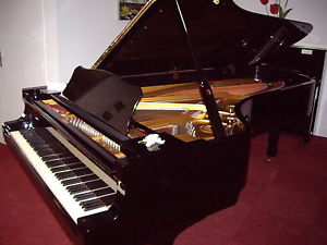 PIANOS A QUEUE YAMAHA CF 2,75m GRAND CONCERT