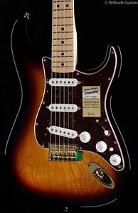 Fender Deluxe Players Strat 3-Tone Sunburst (275)
