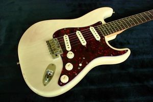 Fender American Deluxe Stratocaster RW White Blonde