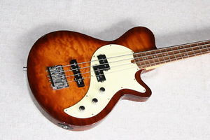 GODIN SD-4 BASS QUILTED MAPLE TOP, BIRDSEYE NECK
