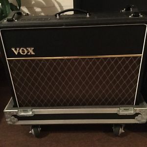 Vox AC30C2 30 watt Guitar Amp with Celestrion green backs and Road Case