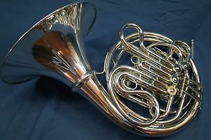Holton Farkas H-279 (179 with screw bell) Double French Horn w/Case, Mouthpiece