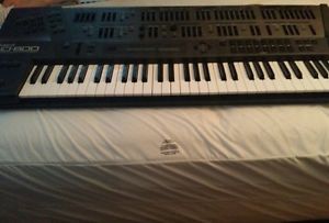 Roland JD800 Syn