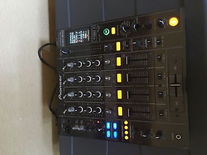 Pioneer-DJM-800 Mixer