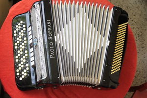 Paolo Soprani Accordion C-system 4 reeds, 3-fold Tremolo/Musette, collector item