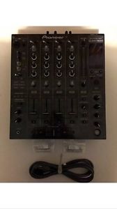 Pioneer DJM-800 Professional DJ Mixer