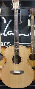 COLE CLARK AN2E-CB with CASE (CEDAR BLACKWOOD)