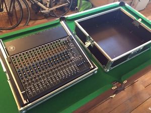 mackie 1604 vlz pro + Flight Case