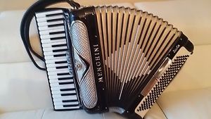 MENGHINI Accordion Model DUKE