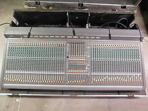 Yamaha PM3500 Analog Mixer & PW 4000(2) Power Supply