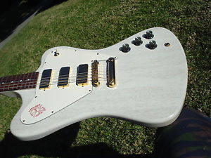 2003 Gibson Custom Shop Firebird- TV White Non-Reverse 3 Pickups 7.9 lbs.