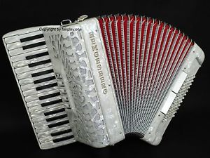 Akkordeon Hemgesberg 34/72/5/2/III Made in Italy