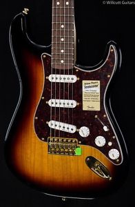 Fender Deluxe Players Strat 3-Tone Sunburst (321)