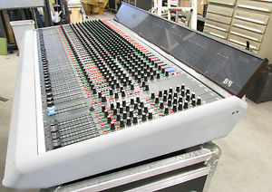 D&R Stylyx 36-8-8-2 vintage mixer, 27 mono modules, 9 stereo modules, 8 groups,