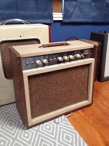 1960's Montgomery Ward Vintage Supro 1624T Guitar Amp Amplifier WOW!!
