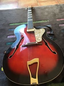 Framus Sorella  mit Goldhardwear