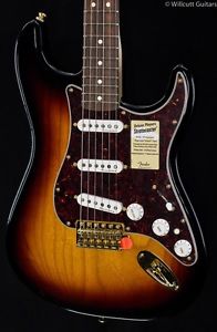 Fender Deluxe Players Strat 3-Tone Sunburst (298)