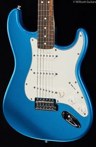 Fender Standard Stratocaster Lake Placid Blue (024)