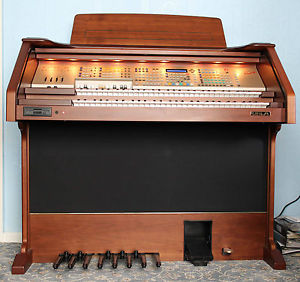 Orla GT9000 DLX Electronic Organ